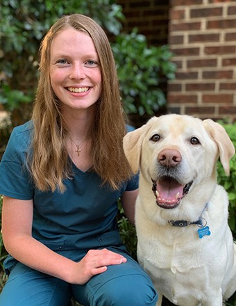 Emma, Waxhaw Veterinary Assistant