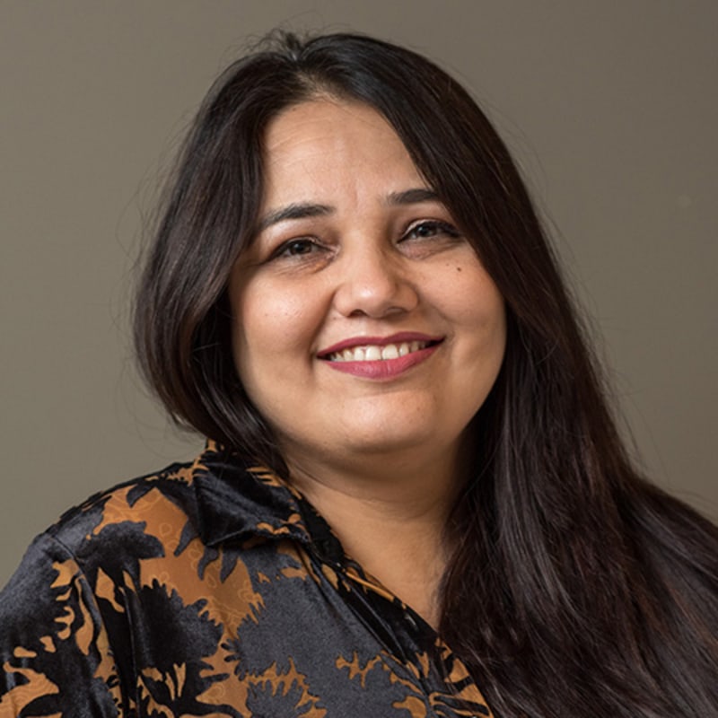 Dr Tejal Makwana Reflections Dental Health Centre Winnipeg dr-tejal-makwana-reflections-dental-health-centre-winnipeg