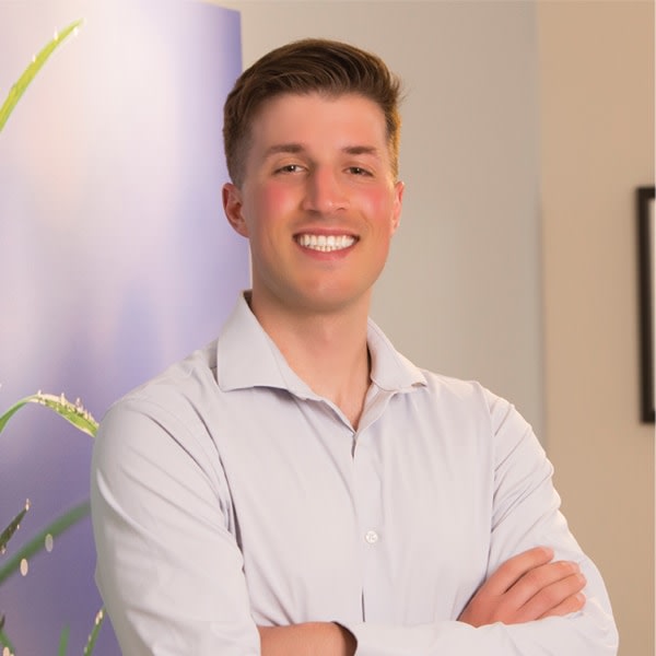Dr. Alex Bageris
