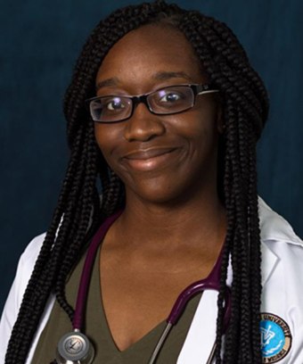 Krystal Akinrele, DVM