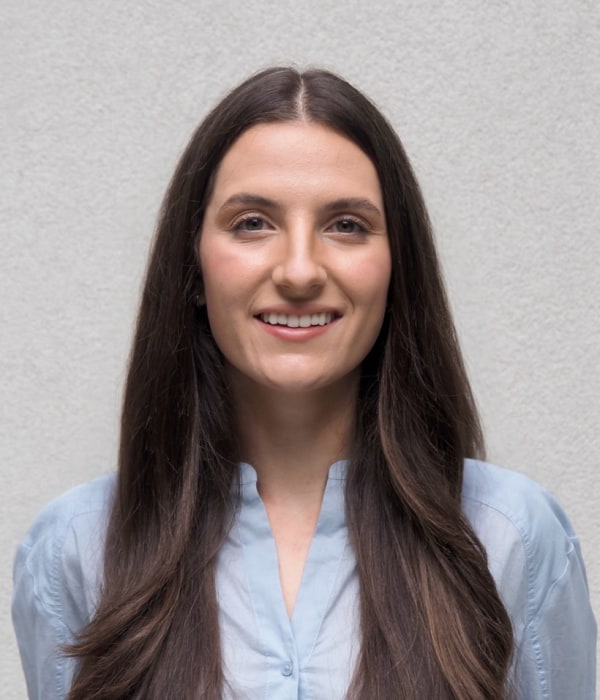 Dr. Alexandra Craciun, Ottawa General Dentist