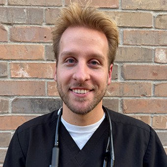 Dr. Evan Cosgrove, Arlington Veterinarian