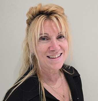 Cathy, Alma, Personnel administratif