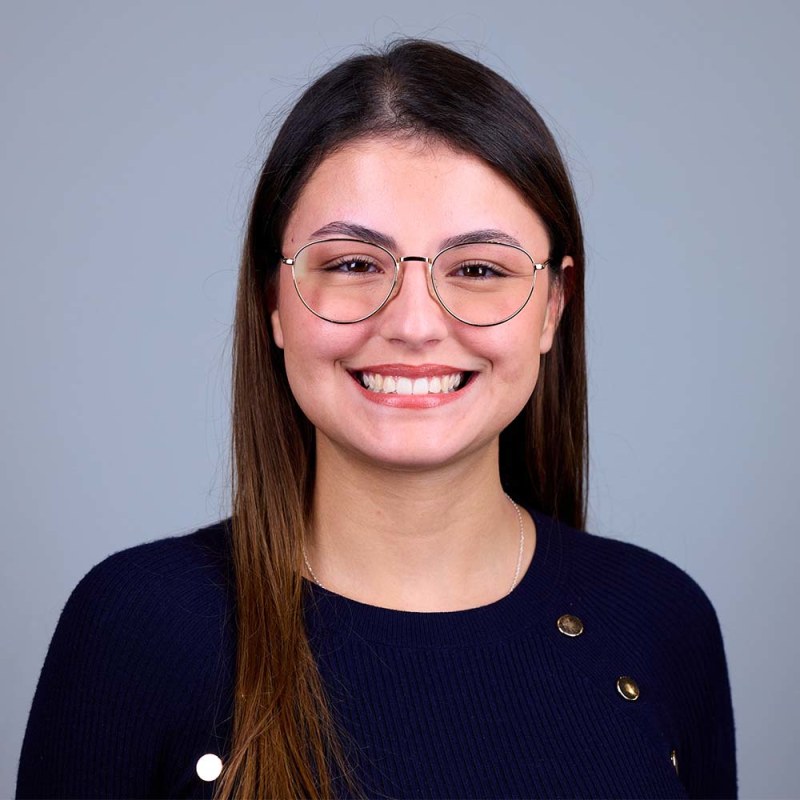 Dr. Yelena Bruzon