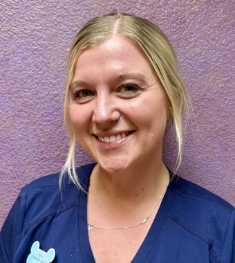 Anna, Kingman Veterinary Assistant