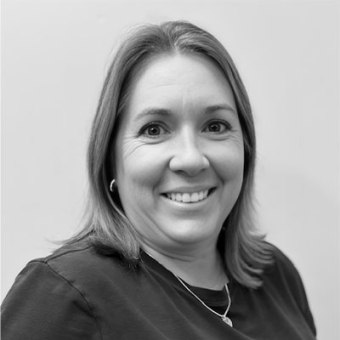 Shelly , Lloydminster Receptionist