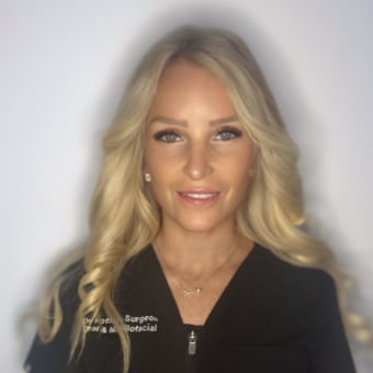 Dr. Mikaela Kofman, Pembroke Oral Surgeon