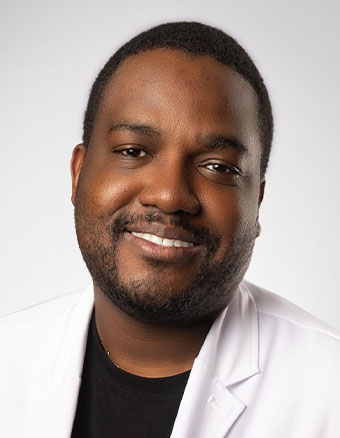 Dr. Oluwaseun Fasoyiro (Dr. Sean), Wetaskiwin Dentist