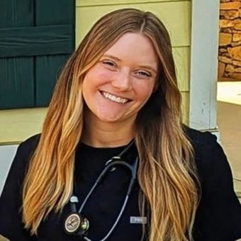 Dr. Kayleen Hammer, Mooresville Veterinarian