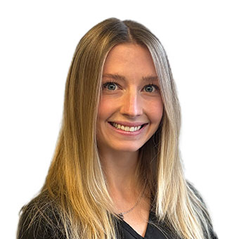 Cassi, Ontario Dental Assistant