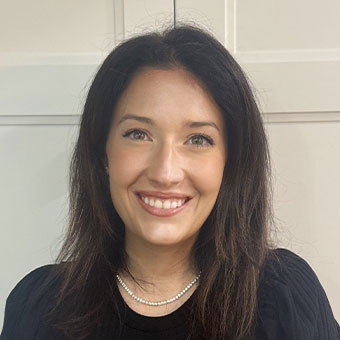 Sarah, Laval Manager