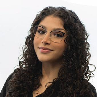 Rawanne, Calgary Dental Assistant