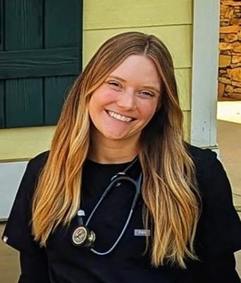 Dr. Kayleen Hammer, Huntersville Veterinarian