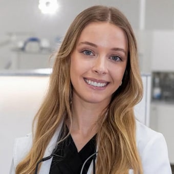 Dr. Catherine Robichaud, Boucherville General Dentist