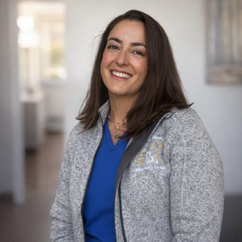 Dr. Martinez Diaz, San Diego Veterinarian