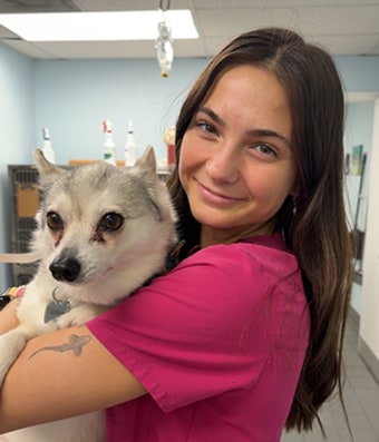 Savanna, Boynton Beach Veterinary Assistant