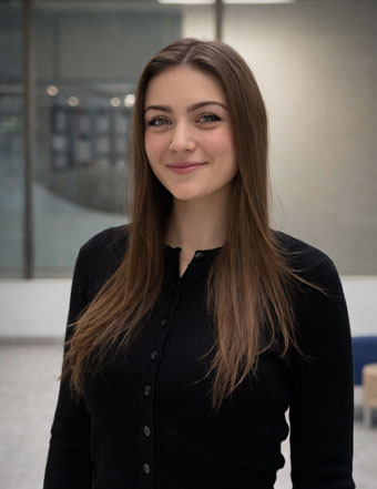 Mia, Southeast (SE) Calgary Front End Administrator