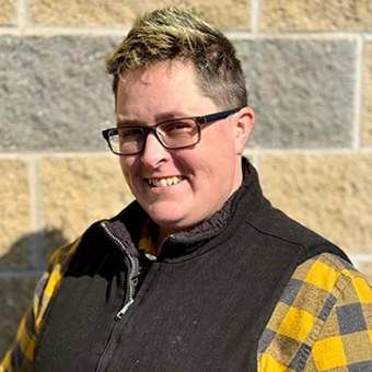 Tommy, Versailles  Barn Assistant