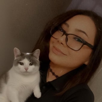 Roselia, Los Angeles CSR Specialist