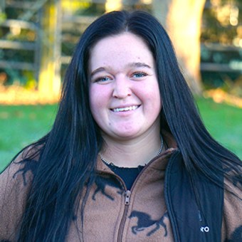 Mackenna More, Gresham Veterinary Assistant