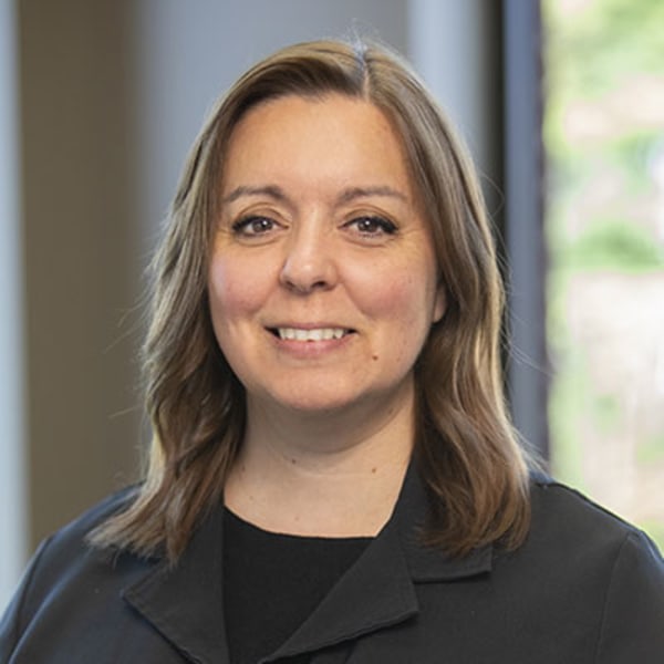 Johanne, Nicolet personnel administratif