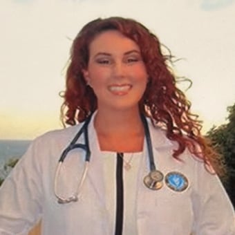 Dr. Elizabeth Regnh, Clovis Veterinarian