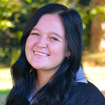 Mackenna Morey, Gresham Veterinary Assistant