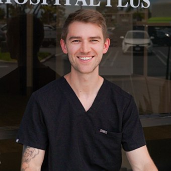 Dr. Zachary Houghtaling, Fountain Valley Veterinarian
