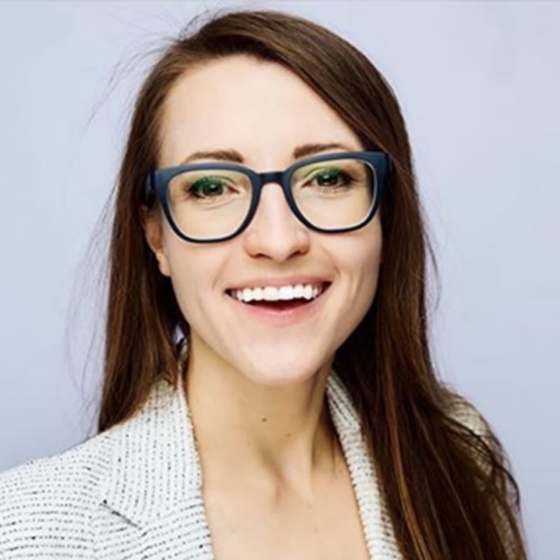 Dr. Karolina Roszak